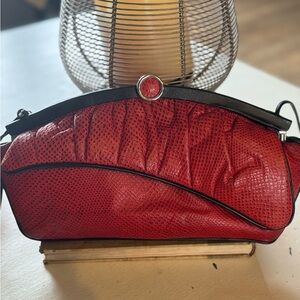 Amazing condition vintage Robert Bestien purse.